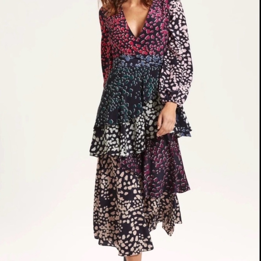 Marie Oliver Tessa tiered maxi dress in the Cheetah print size 4